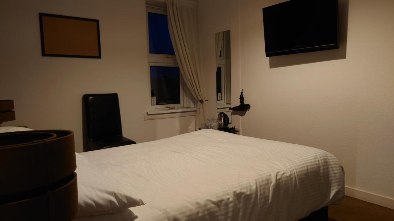 Corner Hotel Carnoustie Kültér fotó